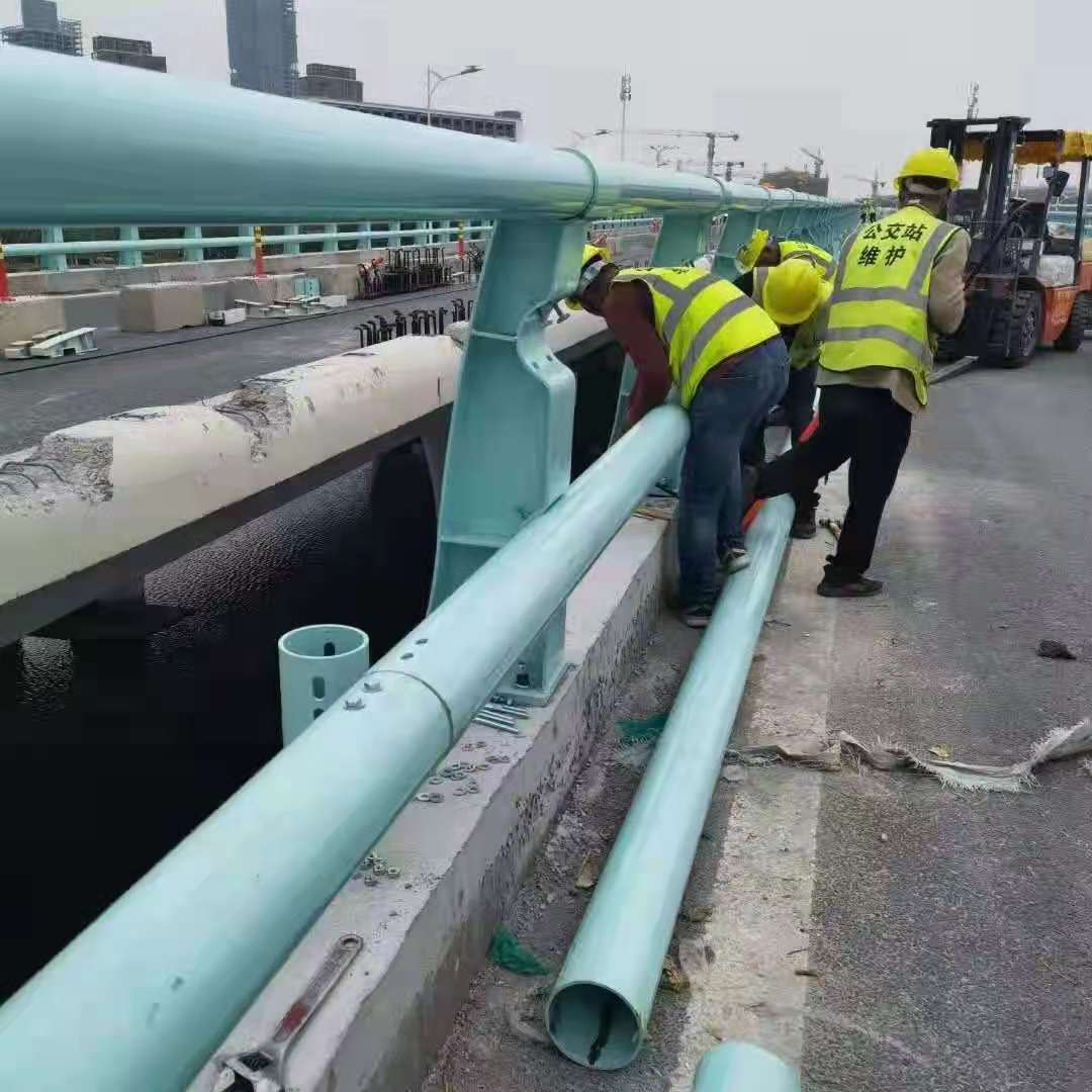 桥梁河道道路护栏哪里生产专注生产制造多年