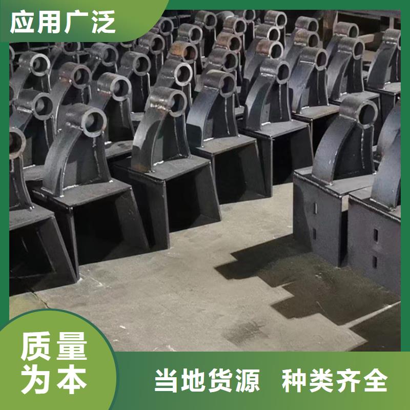 氟碳漆喷涂防撞护栏展鸿护栏生产工艺成熟支持定制