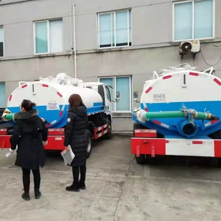 生态养殖场18吨粪污运输车10吨拉粪污车品牌厂家好产品好服务