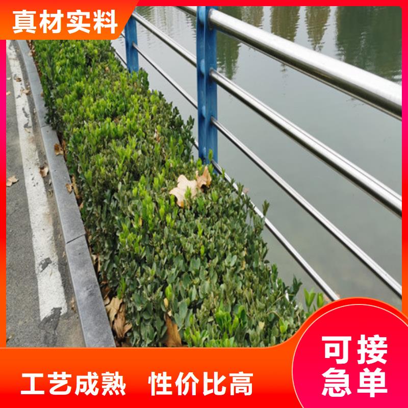 桥梁护栏来厂考察当地经销商