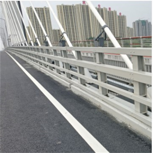 雅安咨询公路防撞护栏的标准和规范厂家定制