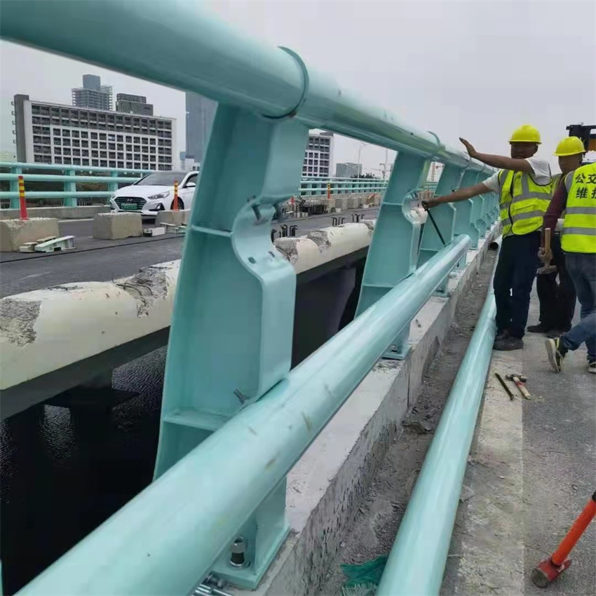 昆明订购道路铁艺护栏生产基地