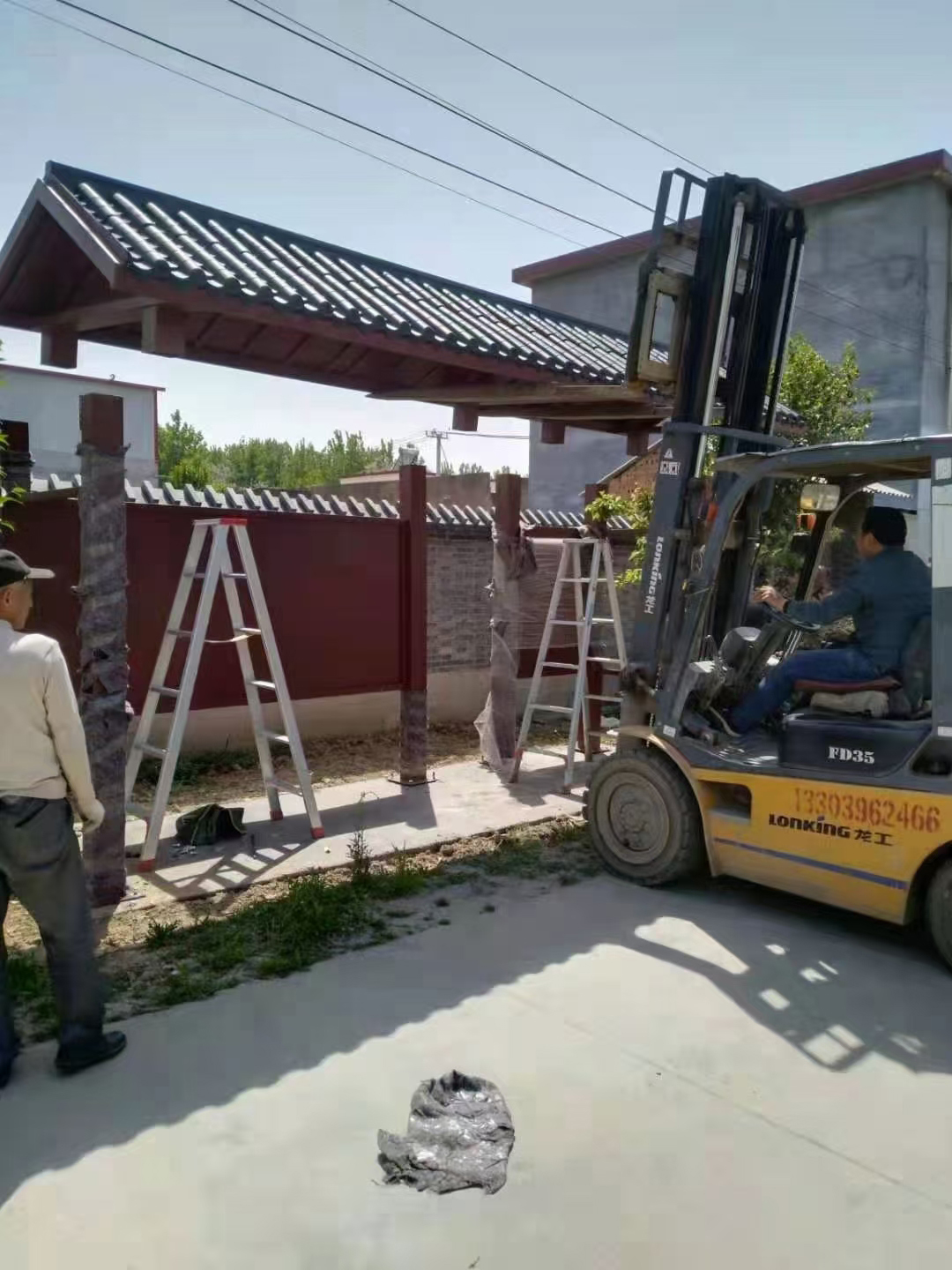 广告站牌指路候车亭厂家库存充足