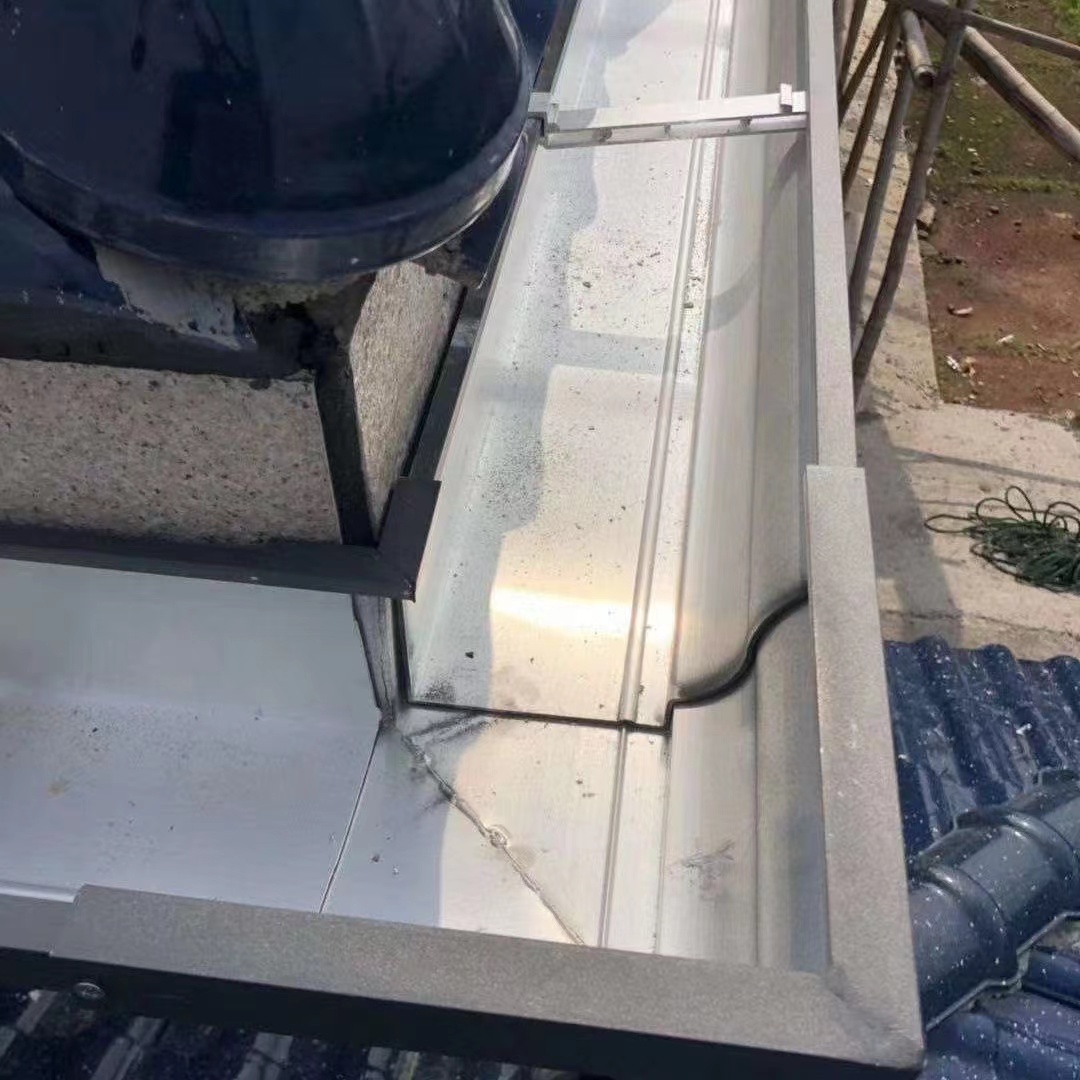 PVC接水槽安装