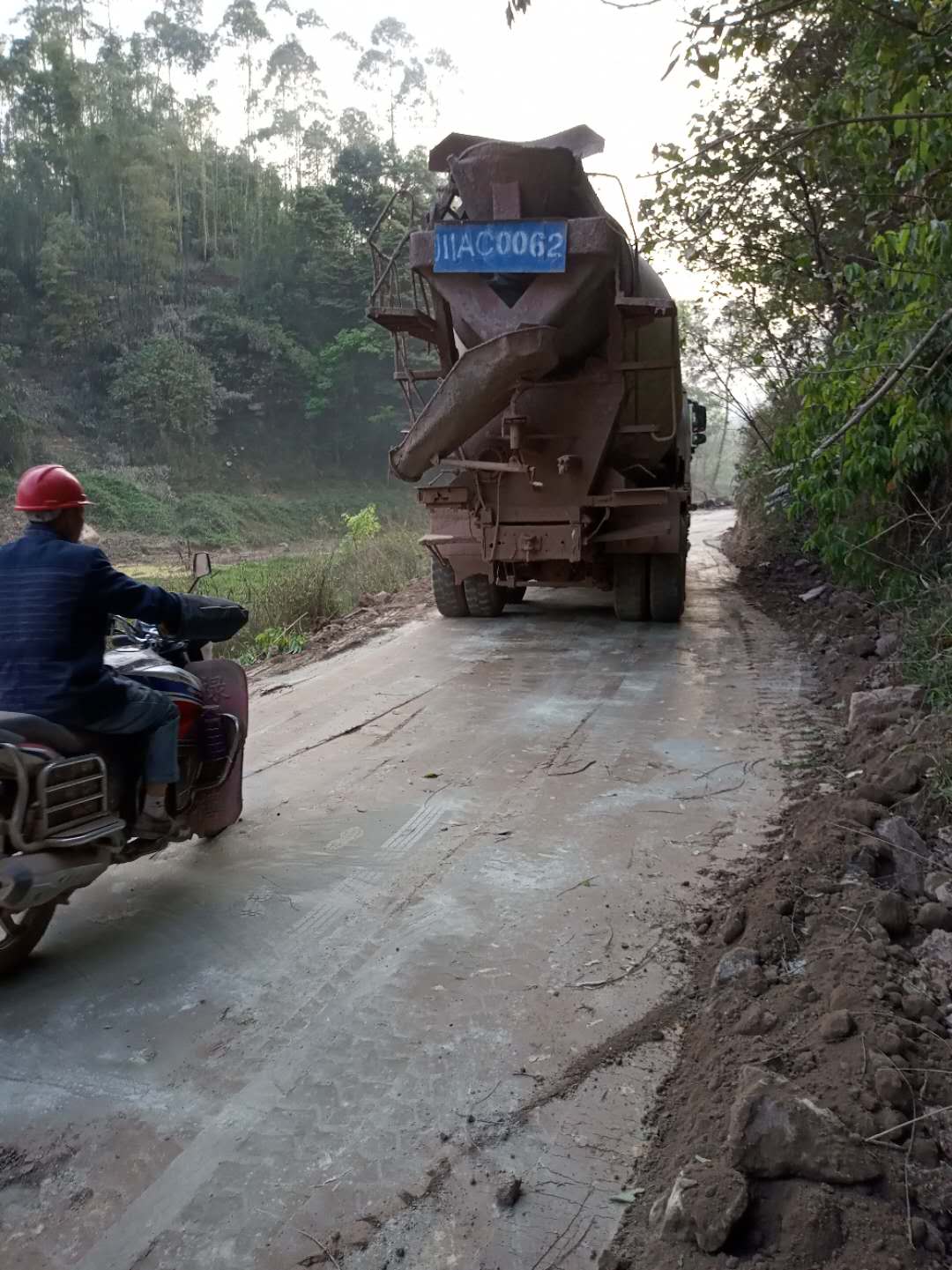 地质灾害滑坡治理辽宁本土生态道路固化土优质商家